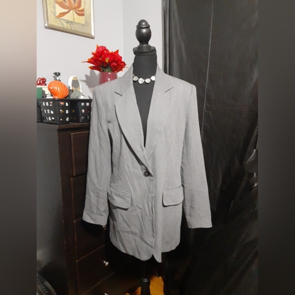 Paradox Women's Wool Blend Blazer Gray Color Button Up Size 12